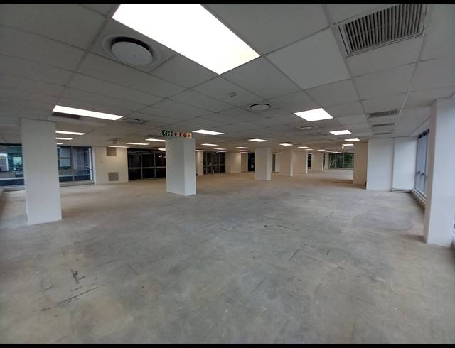 241M² OFFICE TO LET IN FOURWAYS